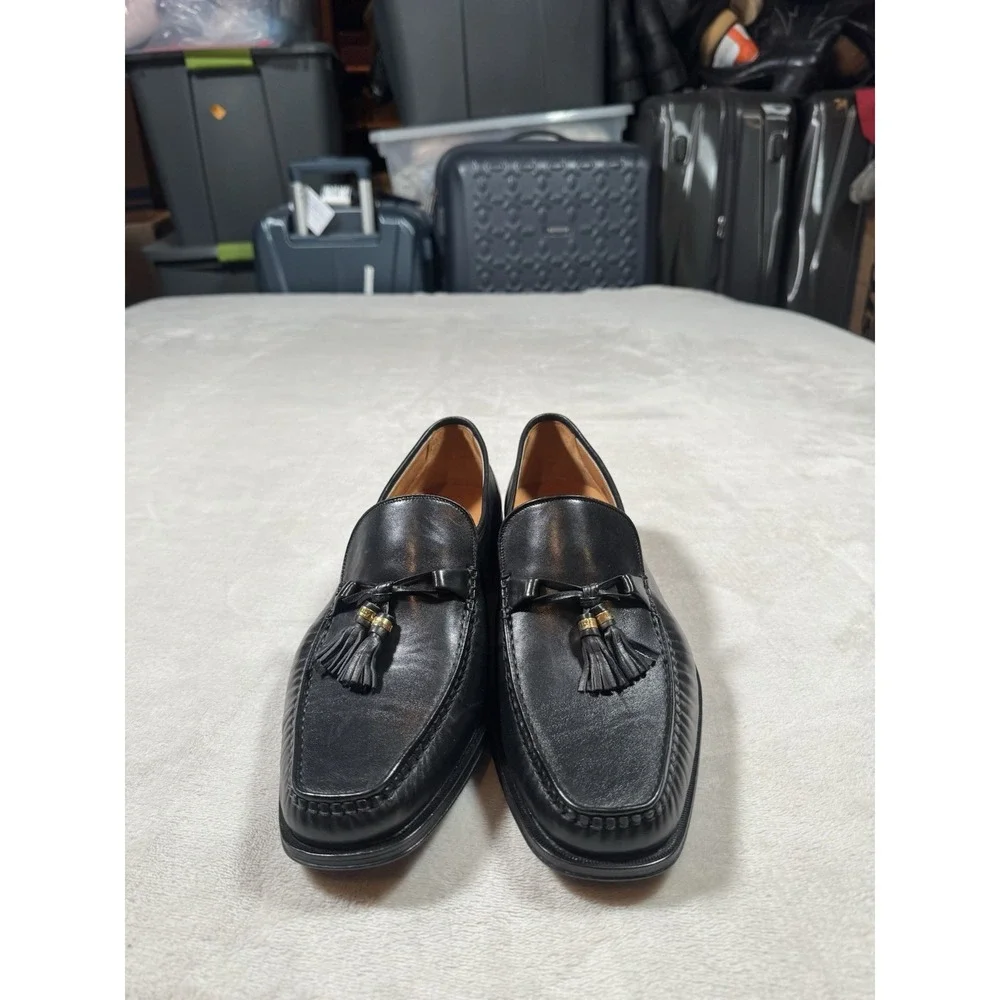 Bally Switzerland Moc Tassel Loafers Size 10 D Black Leather MINT
